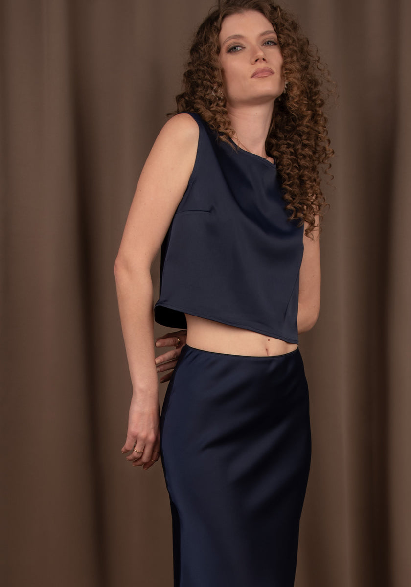 Women s Satin Crop Top in Navy les Femmes elegantes