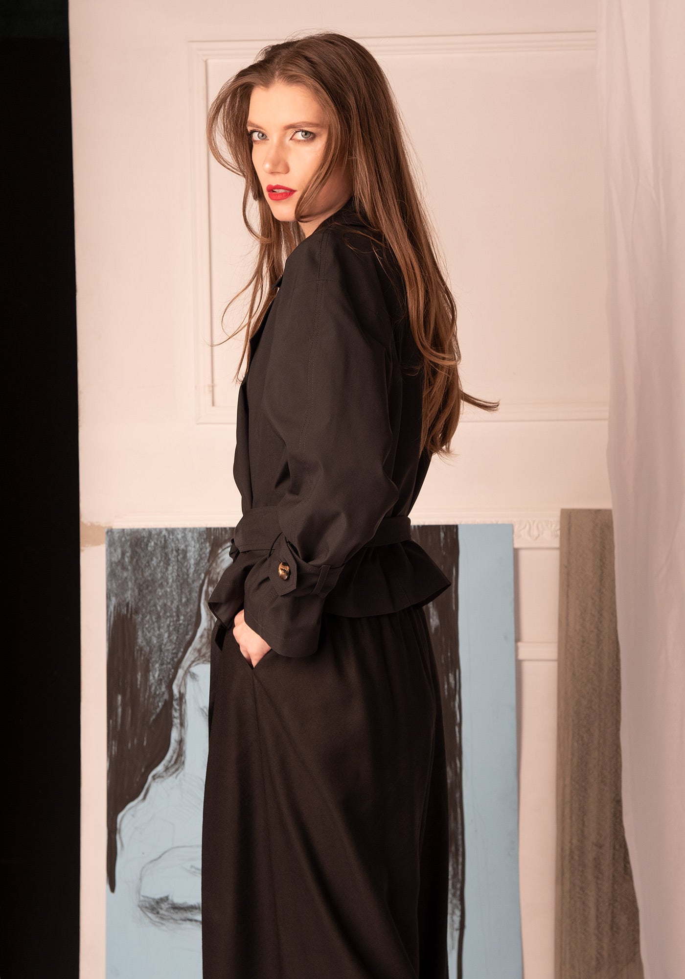 Women's Cropped Trench Coat in Black