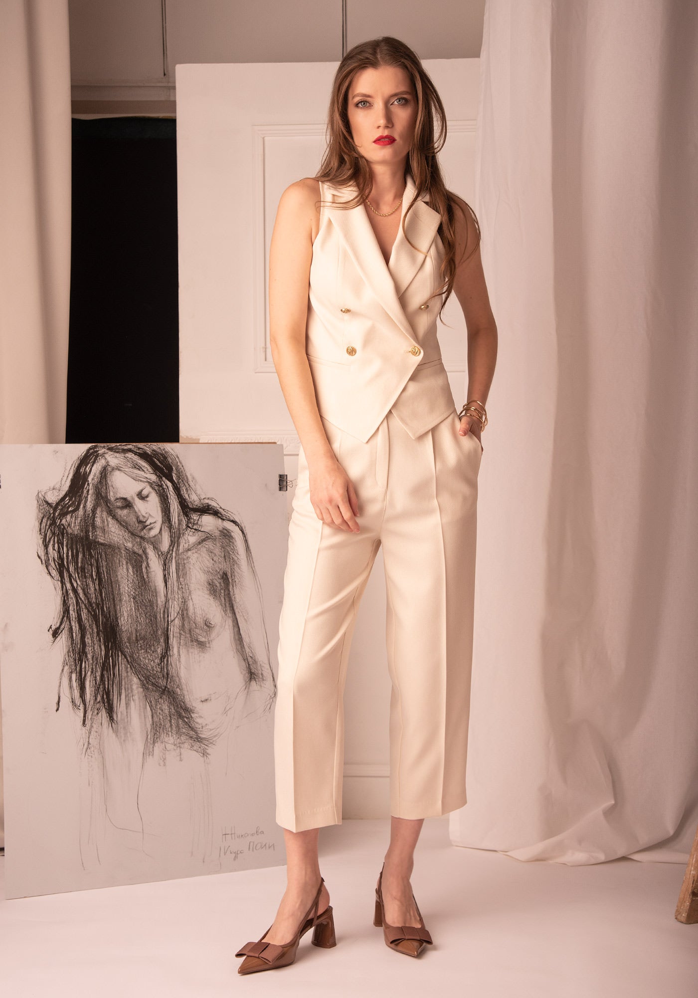 Women's Cropped Trousers in Champagne