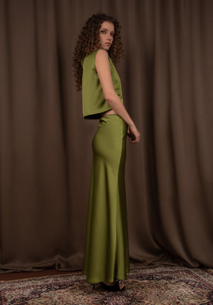 Figure Flattering Two Piece Set in Moss Green Satin F Figure Flattering Two Piece Set in Moss Green Satin F